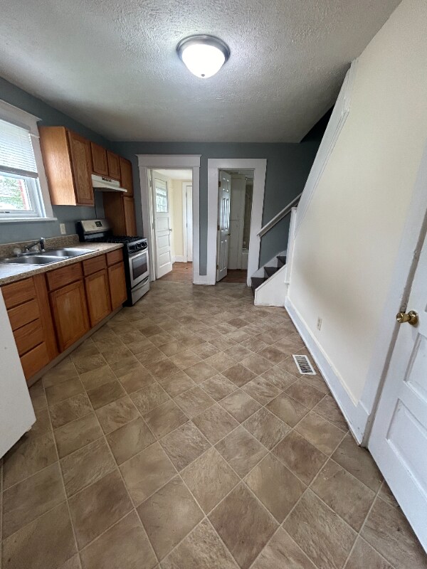 522 W 6th St Unit 522
