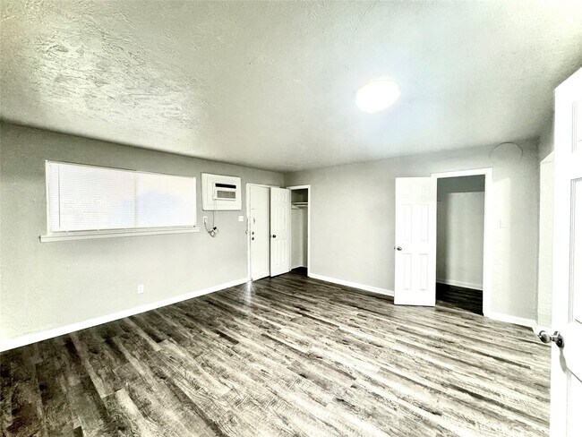 Photo - 1756 W Main St Unit 23