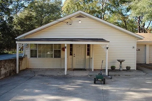Building Photo - 323 Sally Dr Rental