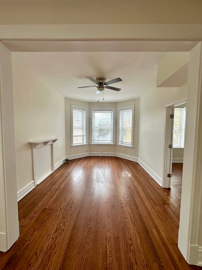 Photo - 1311 W Foster Ave Unit 3