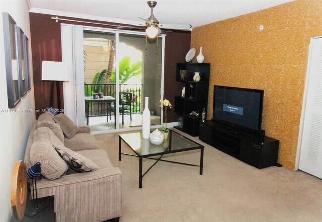 Photo - 17150 N Bay Rd Unidad 2220