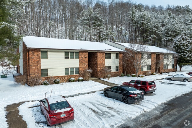 Photo - Pine Ridge Apartments
