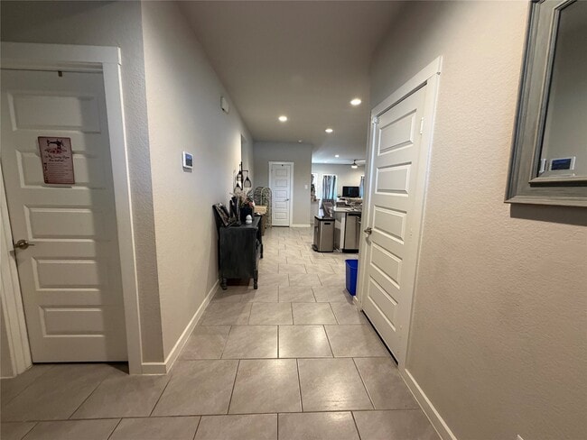 Photo - 29411 Travis Trace