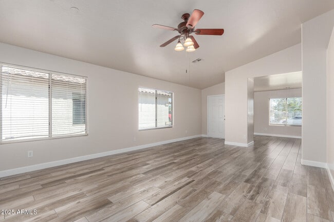 Photo - 15820 W Monroe St