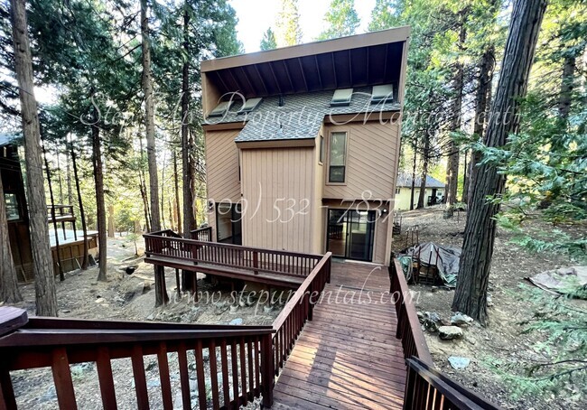 Building Photo - Cozy All Electric, 2 Bedroom, 2 Full Bathr... Rental