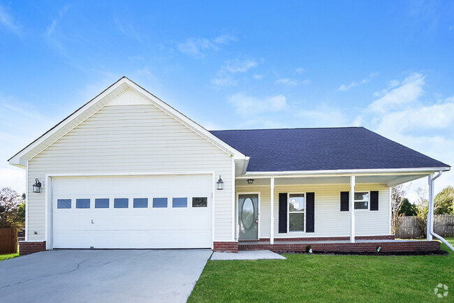 Building Photo - 3 Bedroom Huntsville Home