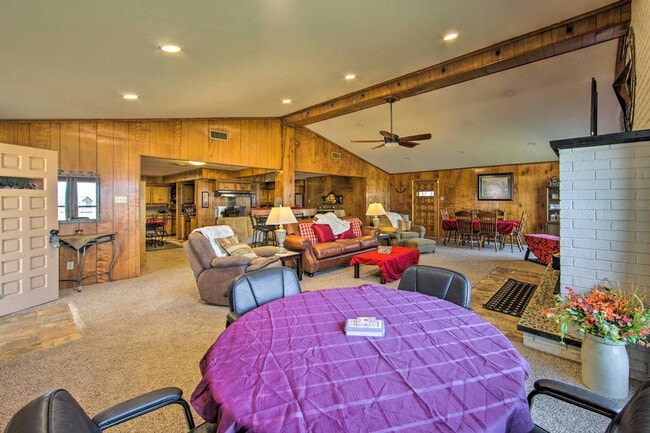 Photo - 928 Welch Ln Unidad ID1385783P