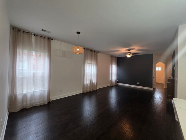 Photo - Hendersonville one level villa community amenities included