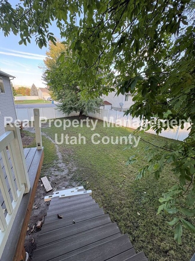 Photo - 692 W 410 N