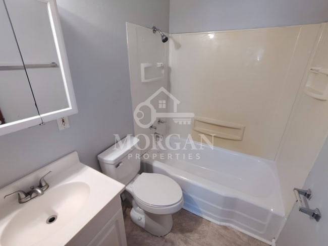 Photo - 321 W 29th St Unit 321