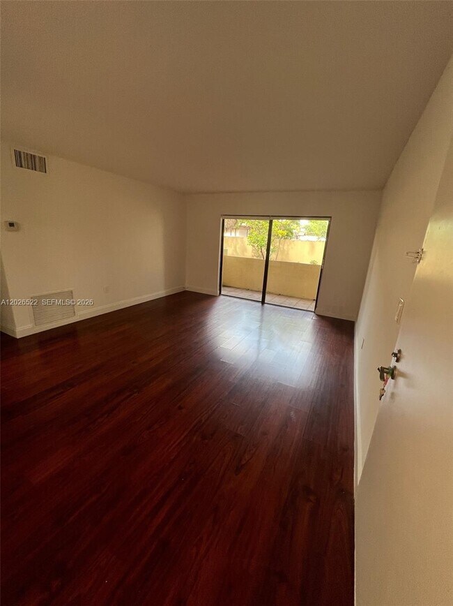 Photo - 10415 N Kendall Dr Unit B113