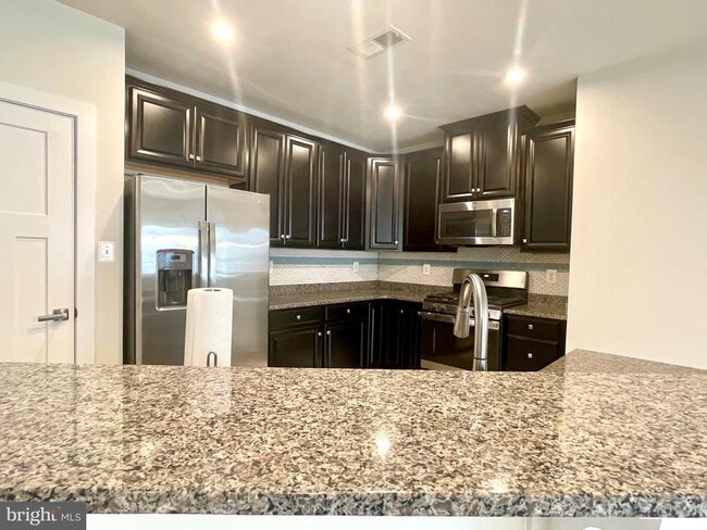 Photo - 5742 Meadowood St