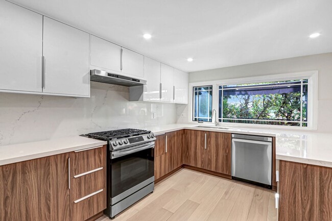 Photo - Spacious 3 Bedroom Upland Home, Available Now!