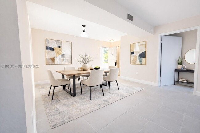 Photo - 731 N Pine Island Rd Unit 206