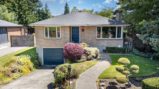 4bd/1.75ba Seattle House - 4bd/1.75ba Seattle House