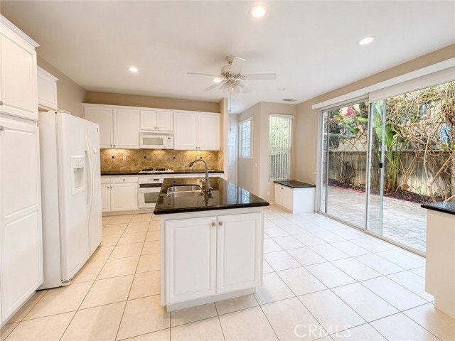 Photo - 11625 Maynard Ave