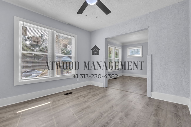 Photo - 16665 Tuller St