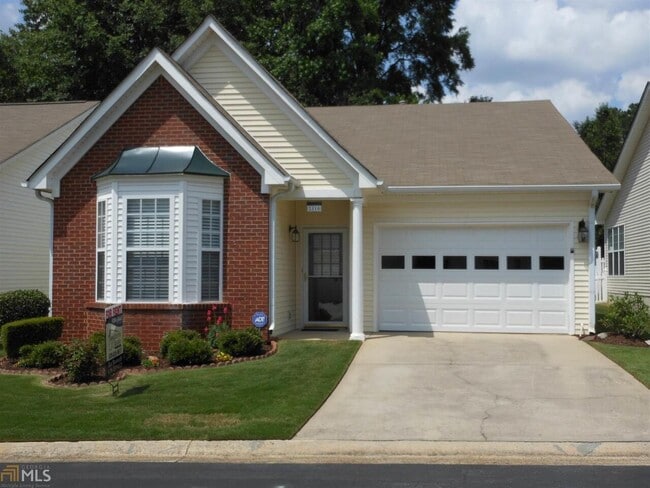 Building Photo - 2310 Applegate Ln