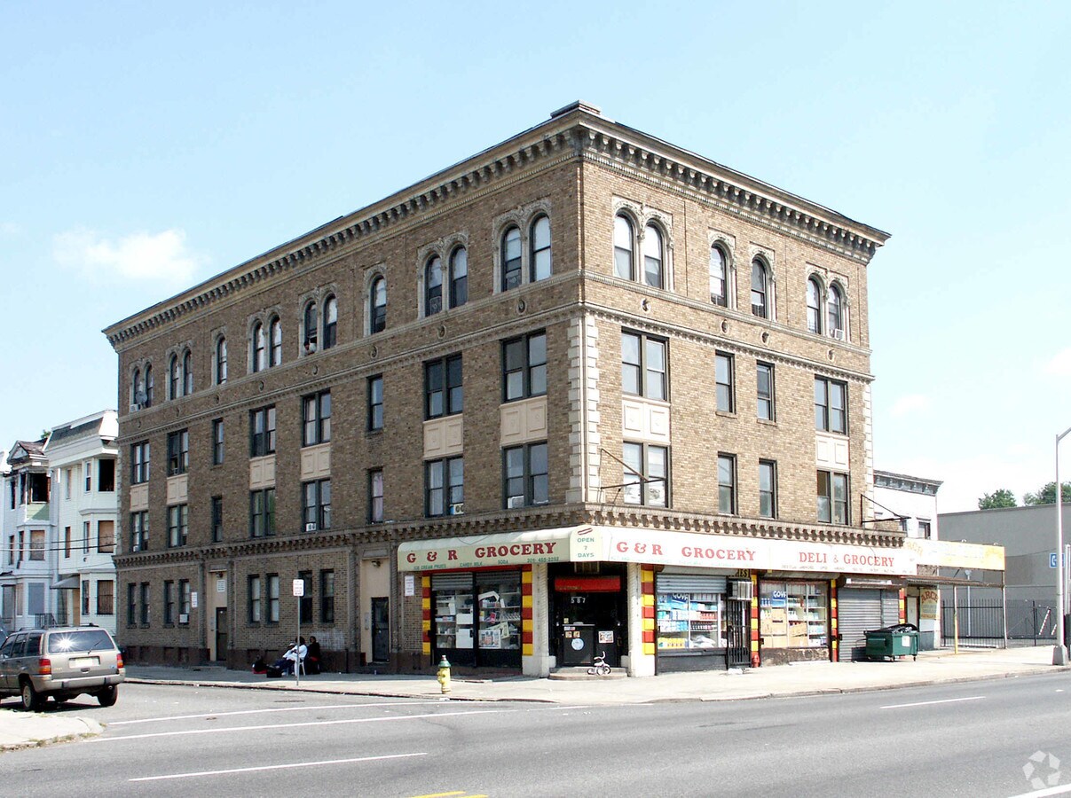 Photo - 585 Central Ave