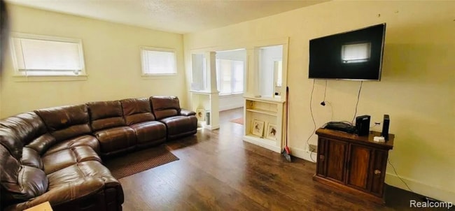 Photo - 74 S Anderson Ave