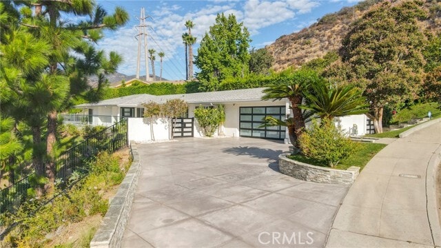 Photo - 2461 Allanjay Pl