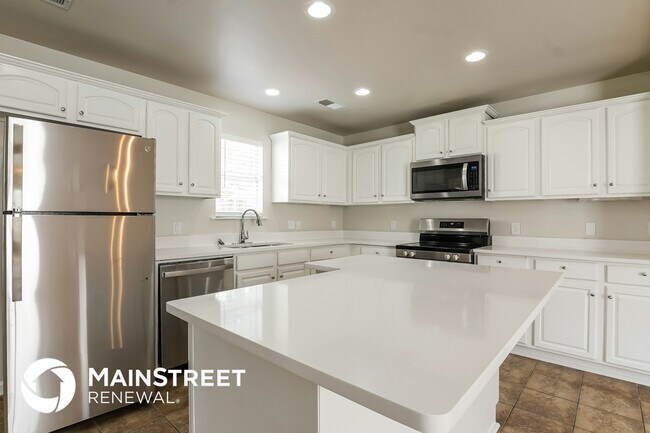 Photo - 195 Carrington Ln