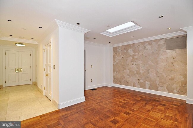 Photo - 3030 K St NW Unit 204