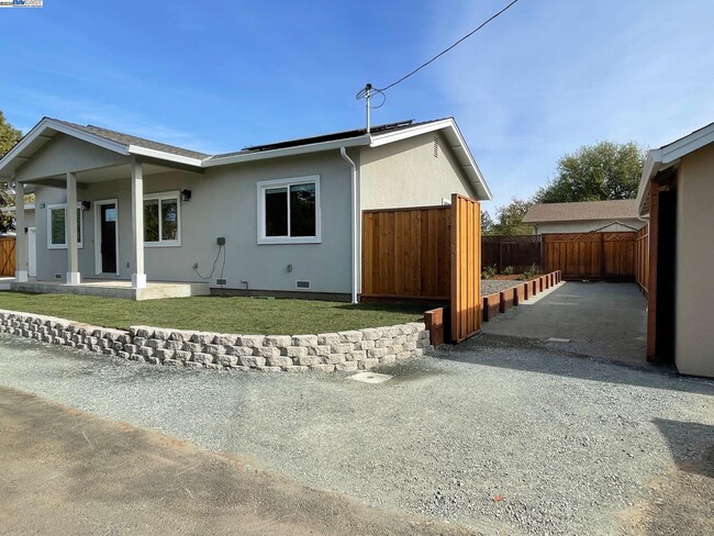 Photo - 3500 Concord Blvd