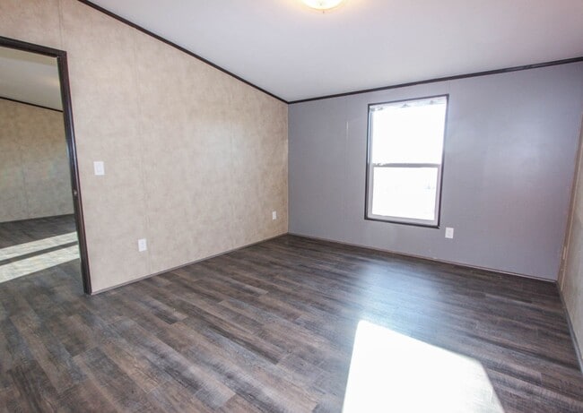 Photo - 3 bedroom 2 Bathroom - Horse Property