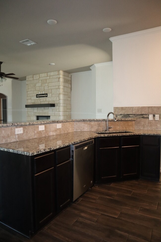 Photo - 5207 Colina Dr
