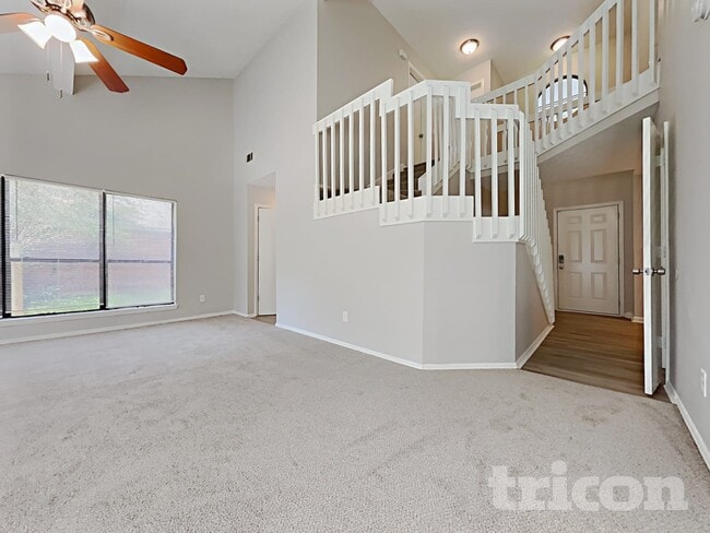 Photo - 820 Arbor Hill Dr