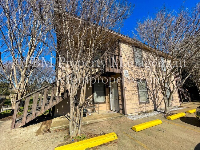Photo - 2608 W Sycamore Ave Unit 7