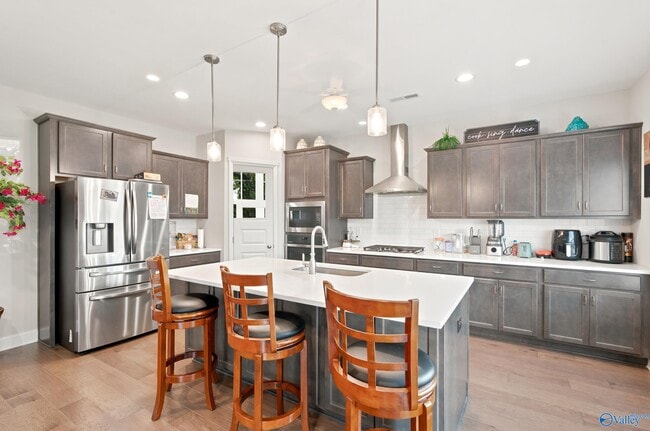 Photo - 175 Slade Thomas Dr