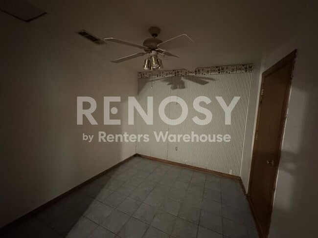 Photo - Great Location in South Arlington