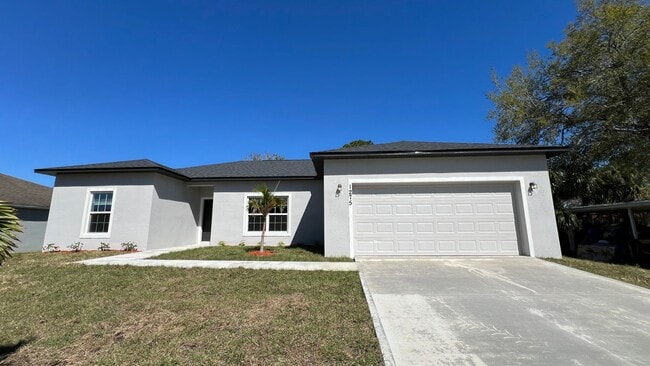 Building Photo - Spacious 3BD/2BA Palm Bay Home – Modern Comfort & Great Location!