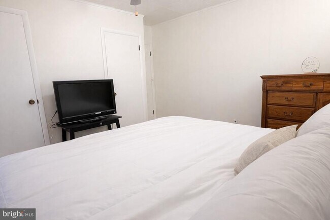 Photo - 131 Livingston Ave Unit 1/F