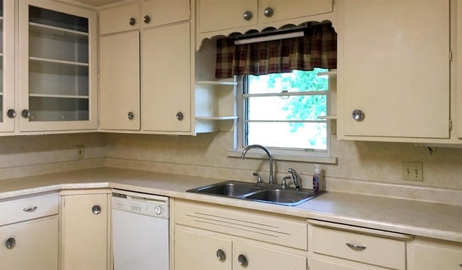 Photo - 2843 Guilford Ln