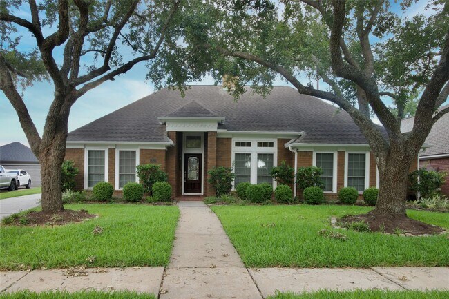 Photo - 1839 Lakewinds Dr