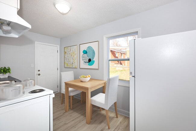 Photo - Helena Apartments