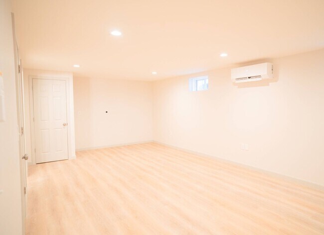 Photo - 61 Wainwright St Unit #1