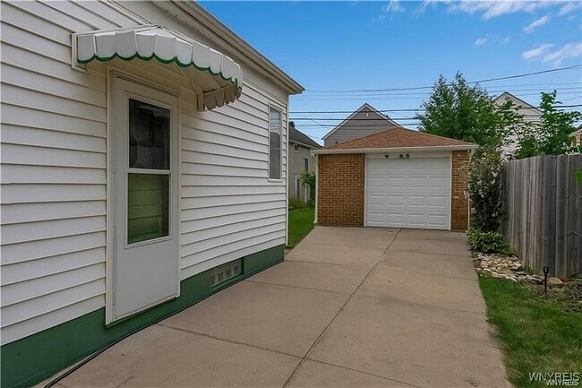 Photo - 179 Hamilton Blvd