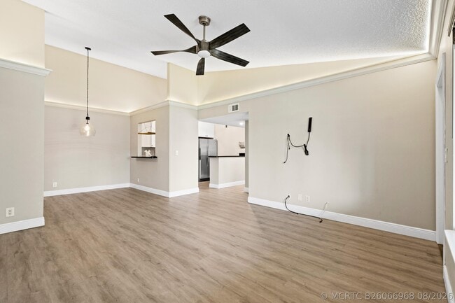 Photo - 6299 Chasewood Dr Unit H