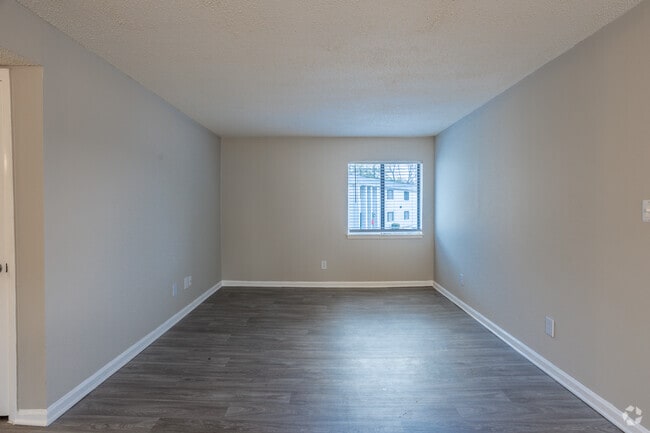 3BR, 2BA - 1,150