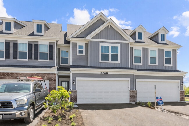 Building Photo - 2260 Horseshoe Cir