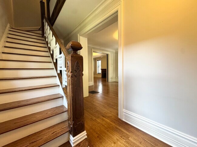 Photo - 3011 Grand Ave