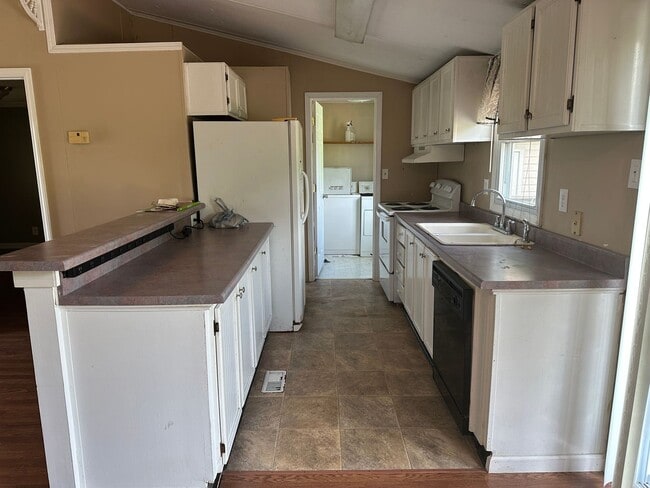 Photo - Christiansburg, 3 BR / 2 BA Available Now