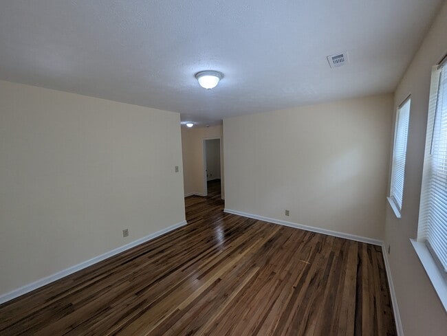 22B Iris St Unit B