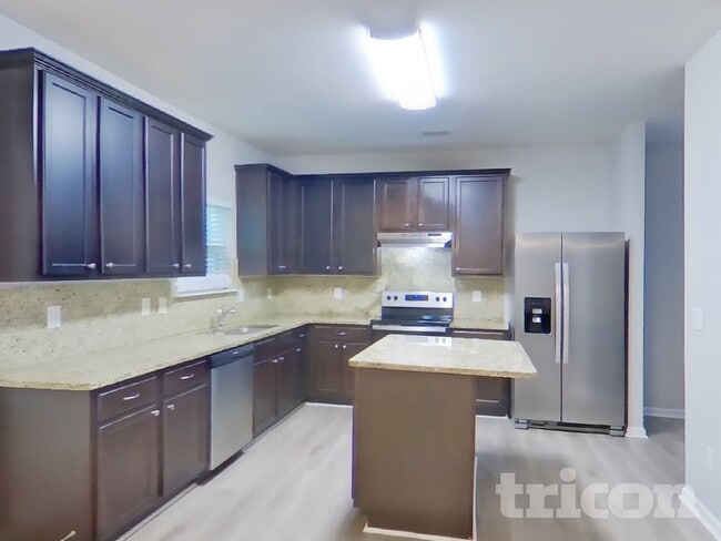 Photo - 121 Southwind Cir