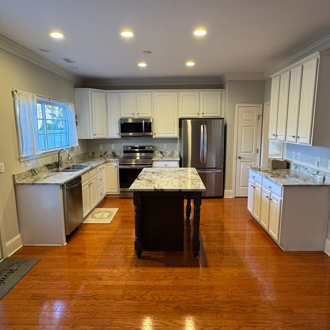 Photo - 3436 Archdale Dr