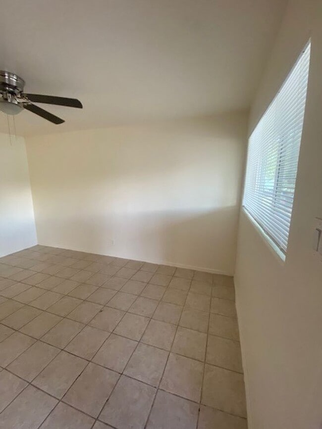Photo - 10648 N 15th Ave Unidad 10648 N 15th Ave #2